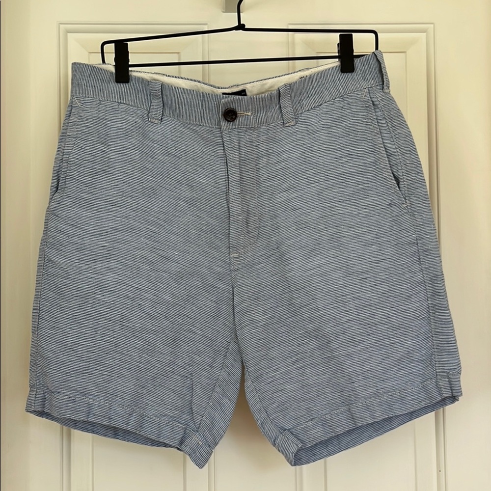 J. Crew Men’s Striped Linen Flat Front Shorts